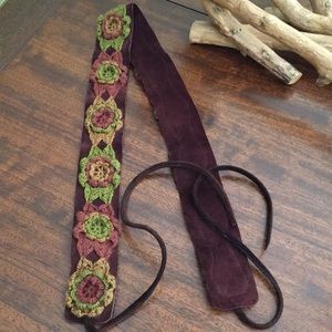 Suede/crewel design belt